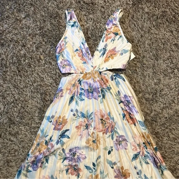 Abercrombie & Fitch Floral Cutout Midi Dress - Picture 4 of 4